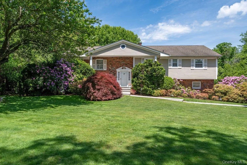 Unit for sale at 40 Hanson Lane, New Rochelle, NY 10804
