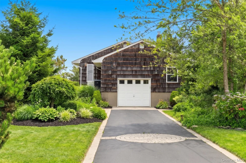 Unit for sale at 272 Grand Central Avenue, Babylon, NY 11701