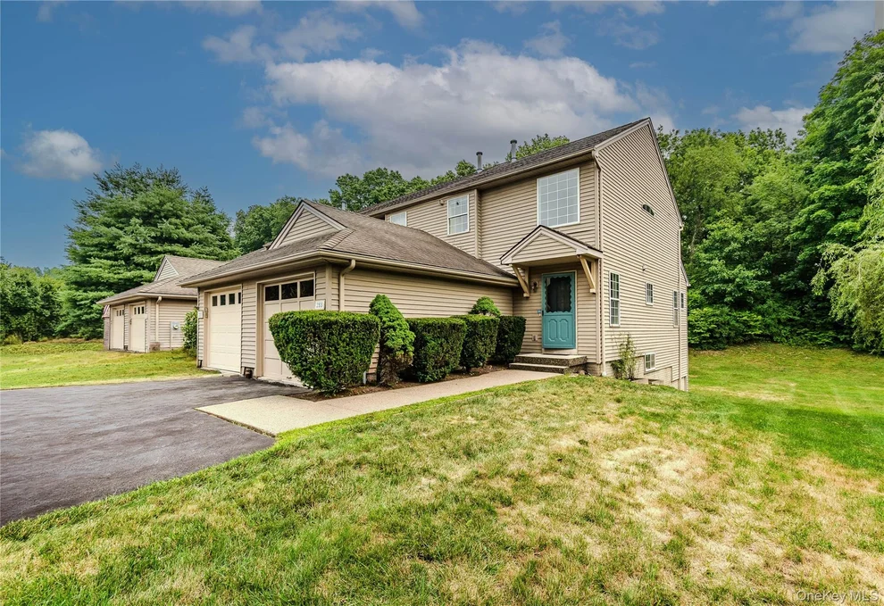 Unit for sale at 255 Crestwood Court, Fishkill, NY 12524