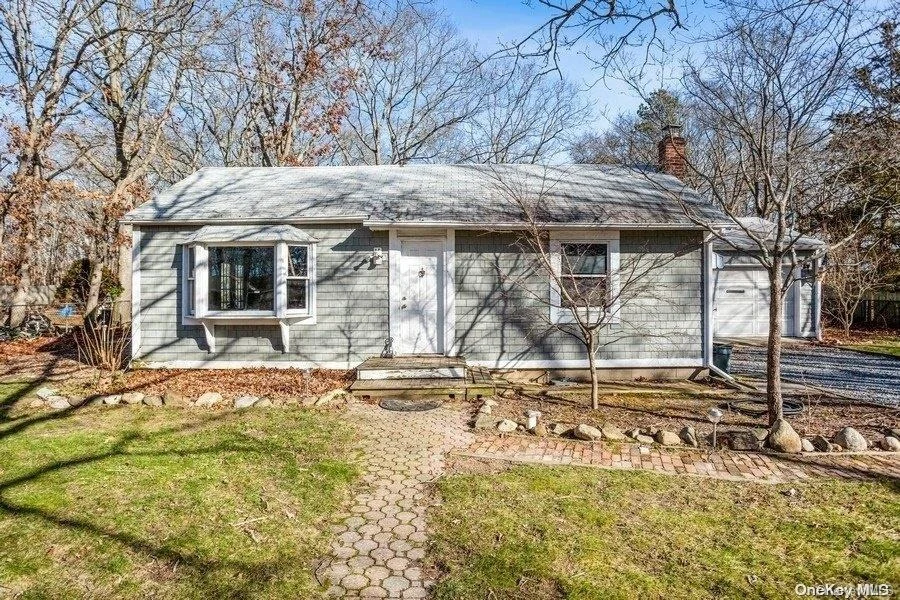 Unit for sale at 6 Pinelawn Avenue, Brookhaven, NY 11967