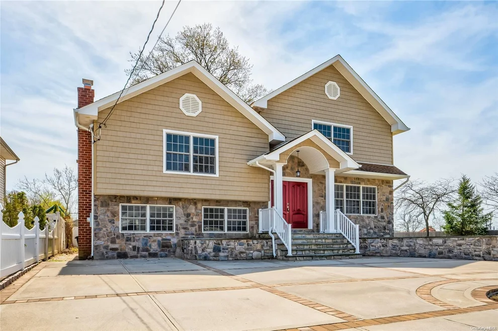 Unit for sale at 337 E Lexington Avenue, Hempstead, NY 11572