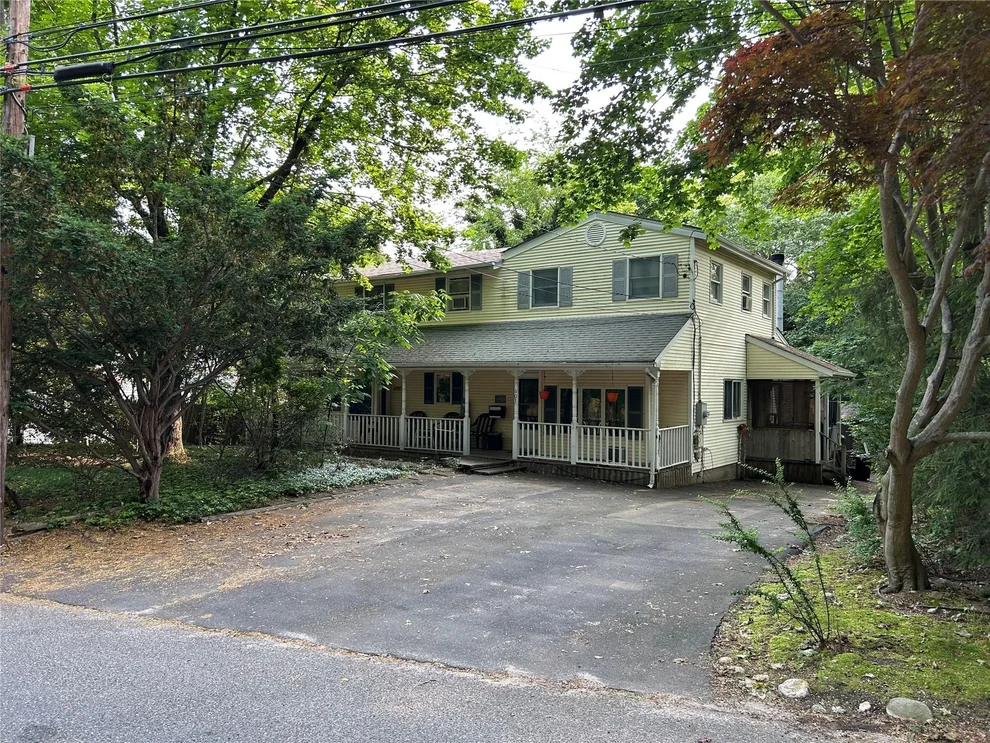 Unit for sale at 103 Scraggy Hill Road, Brookhaven, NY 11777