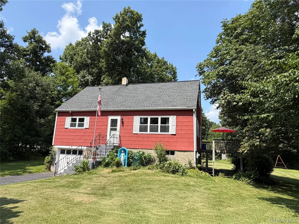 Unit for sale at 44 Somerset Lane, Putnam Valley, NY 10579