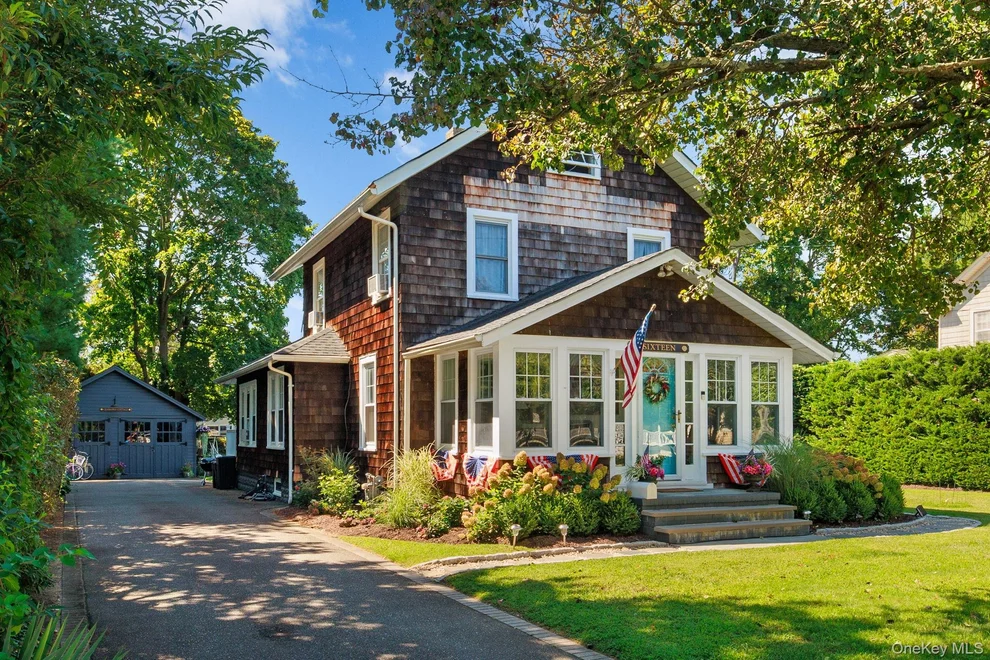 Unit for sale at 16 Robbins Avenue, Babylon, NY 11701