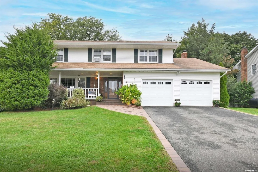 Unit for sale at 21 Colgate Drive, Smithtown, NY 11787