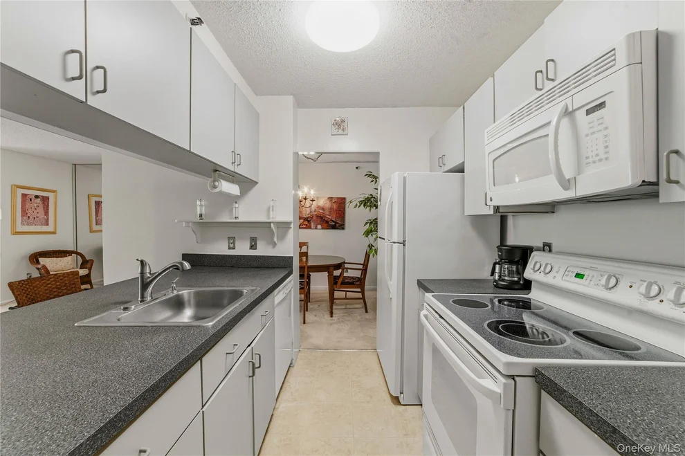 Unit for sale at 25 Rockledge Avenue, White Plains, NY 10601