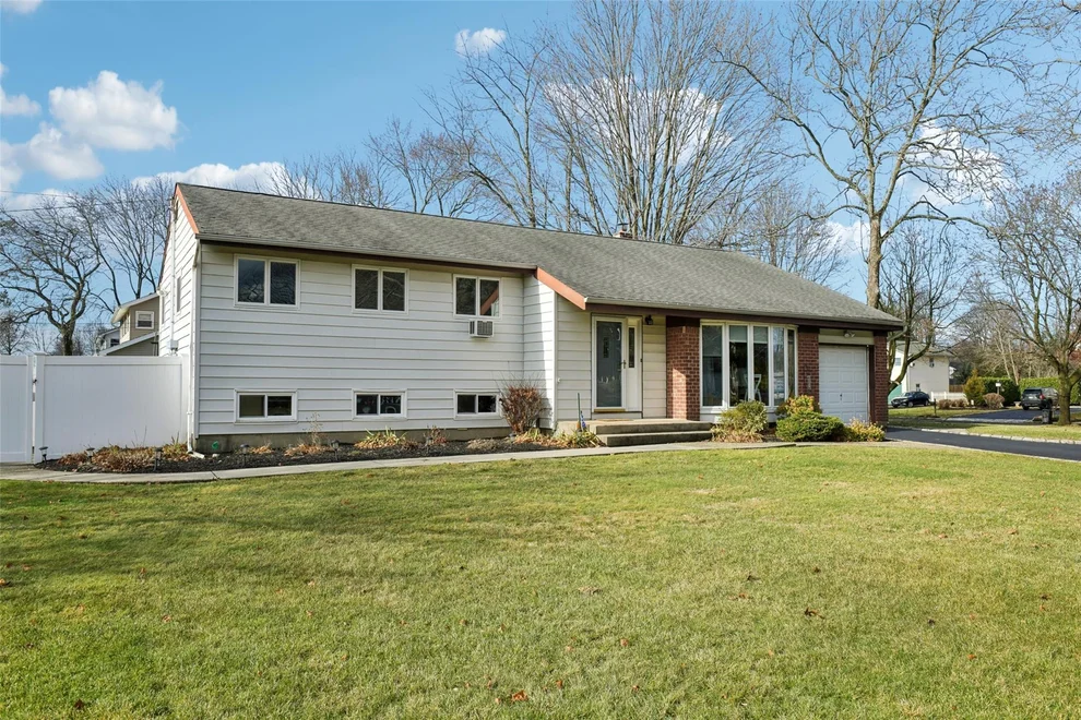 Unit for sale at 1 Manning Drive, Huntington, NY 11731