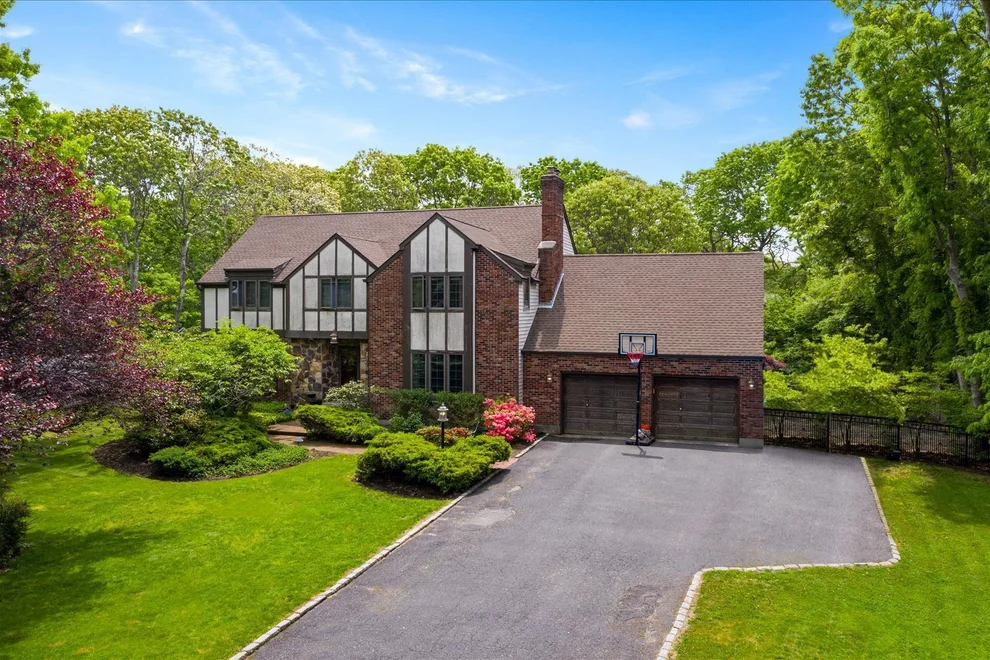 Unit for sale at 10 Deer Path, Brookhaven, NY 11967