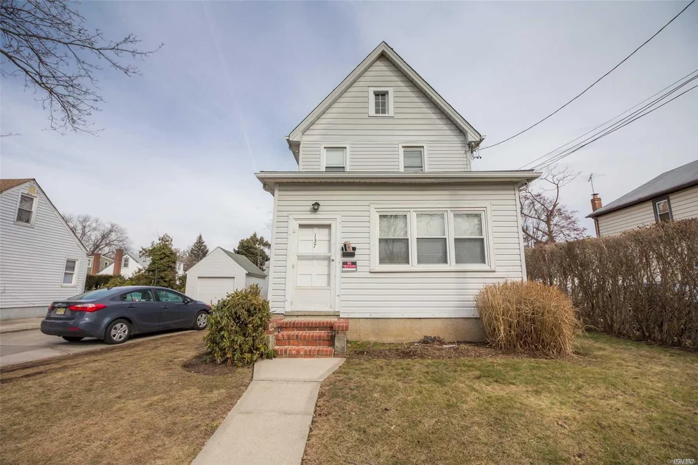 Unit for sale at 137 Manor Parkway, Hempstead, NY 11553