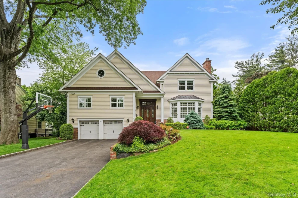 Unit for sale at 64 Stratton Road, Scarsdale, NY 10583