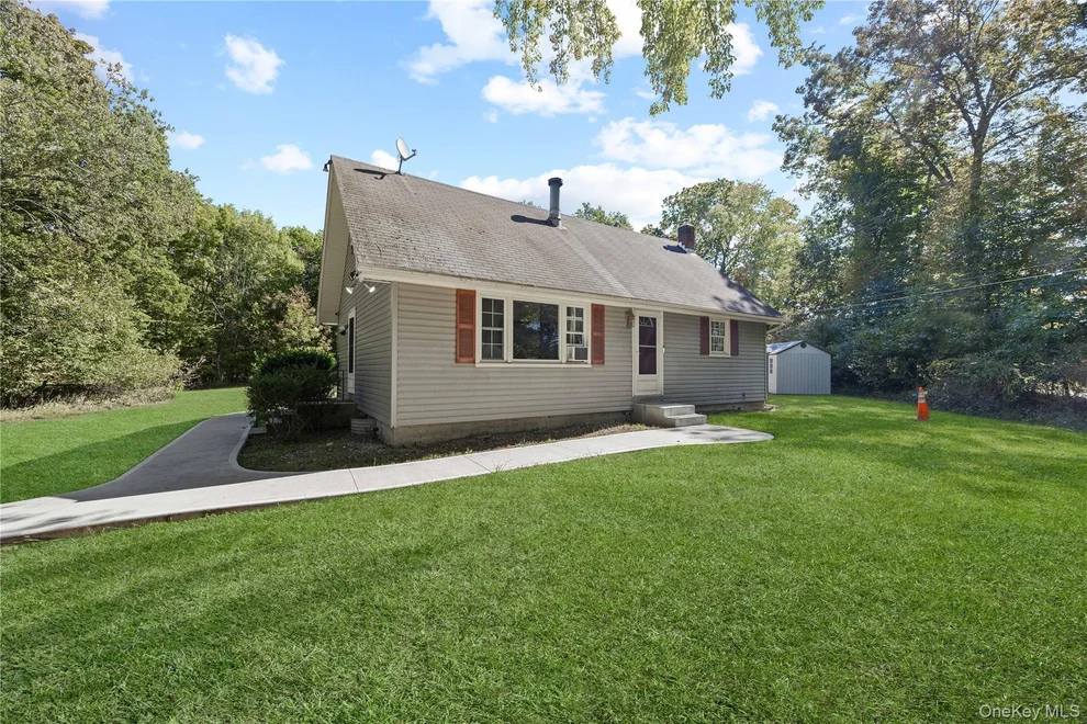 Unit for sale at 912 Wallkill Avenue, Crawford, NY 12589