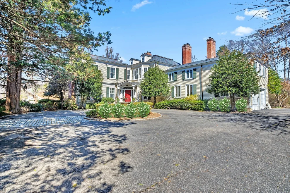 Unit for sale at 200 Middle Neck Road, North Hempstead, NY 11050