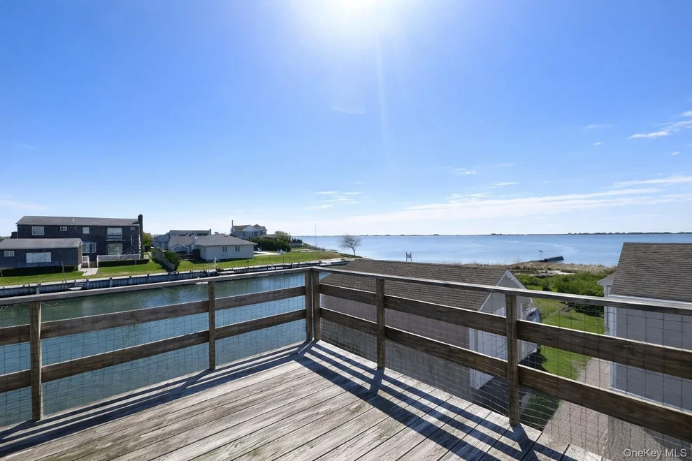 Unit for sale at 39 Barracuda Road, Southampton, NY 11942