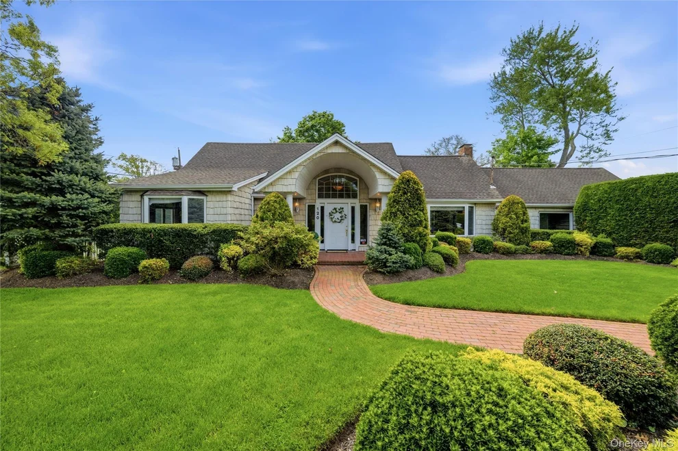 Unit for sale at 120 Dartmouth Road, Oyster Bay, NY 11758