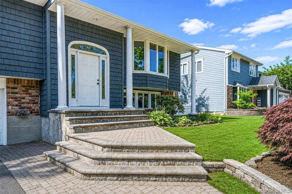 Unit for sale at 14 Stanley Place, Smithtown, NY 11788