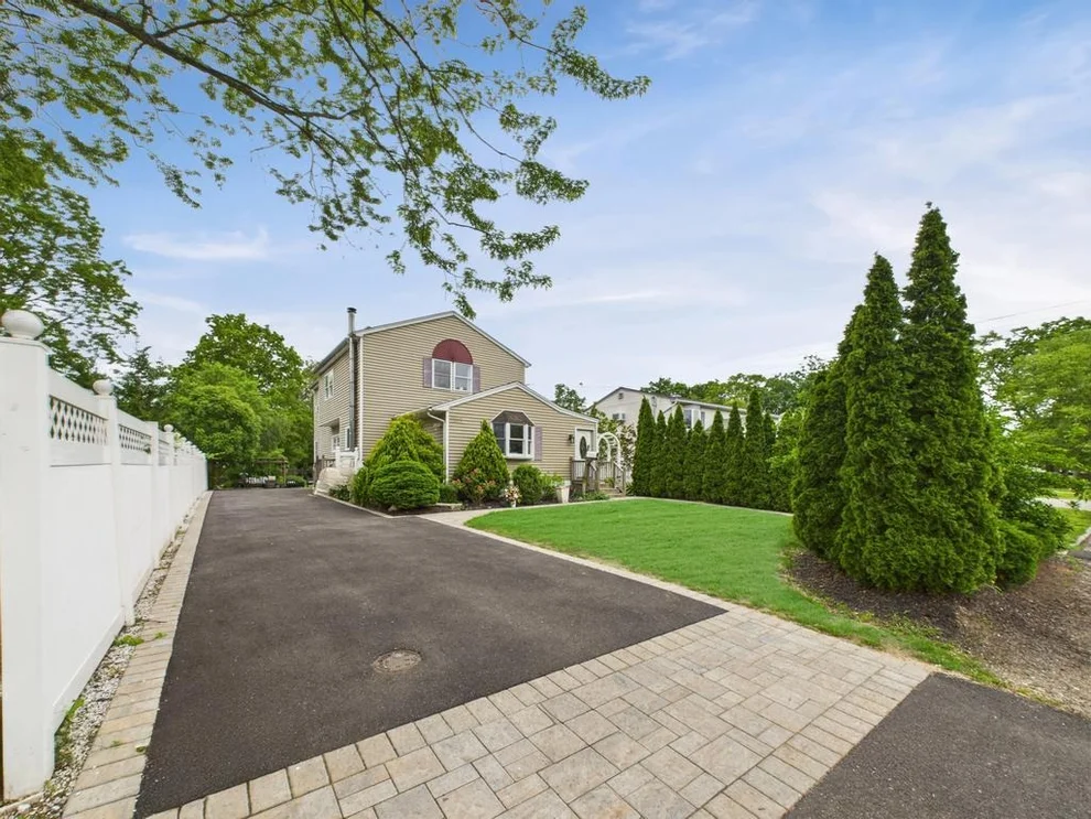 Unit for sale at 30 W Belmont Street, Islip, NY 11706