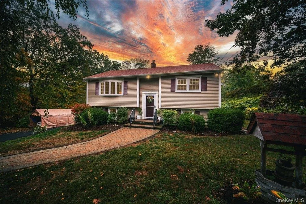 Unit for sale at 20 Jeffrey Court, Carmel, NY 10512