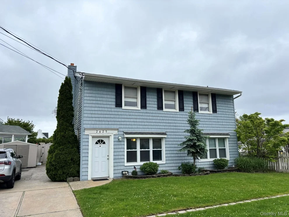 Unit for sale at 2425 Jackson Avenue, Hempstead, NY 11783