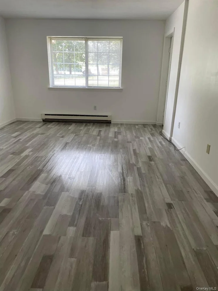 Unit for sale at 506 Fox Run Lane, Patterson, NY 10512