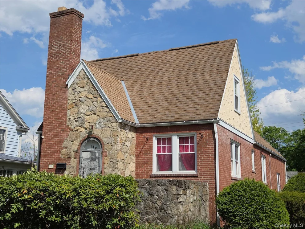 Unit for sale at 208 S Grand Avenue, Poughkeepsie, NY 12603