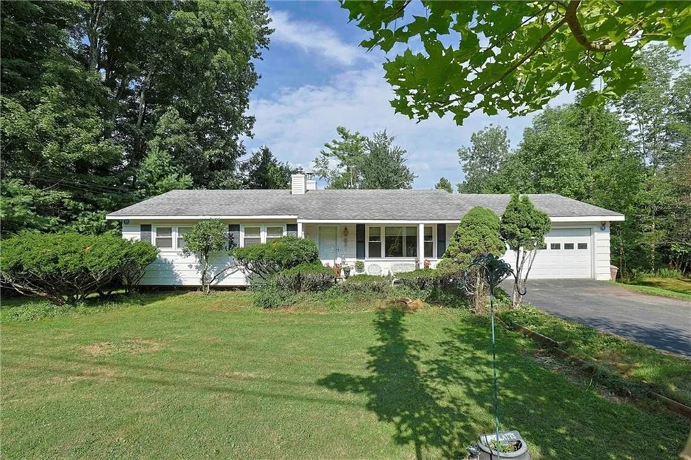 Unit for sale at 198 Dillon Road, Thompson, NY 12701