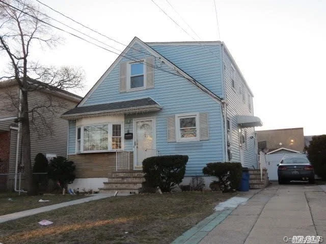 Unit for sale at 6 Waverly Place, Hempstead, NY 11580