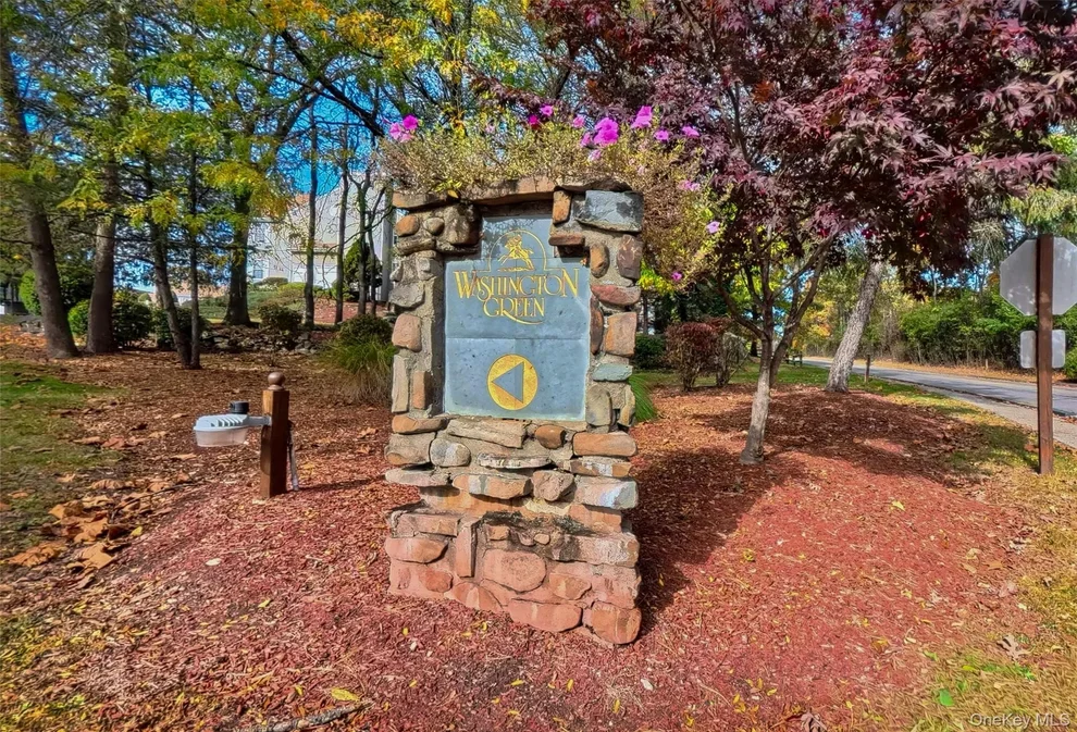Unit for sale at 1020 Washington Green, New Windsor, NY 12553