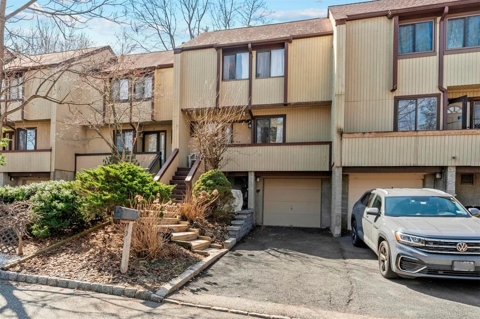 Unit for sale at 9 Rockledge Drive, Ramapo, NY 10901
