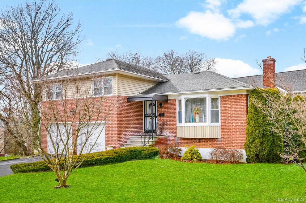 Unit for sale at 60 E Fort Hill Road, Yonkers, NY 10710