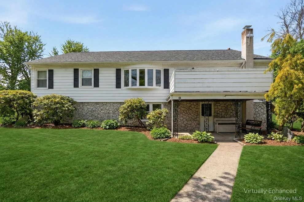 Unit for sale at 5 N Shenorock Drive, Somers, NY 10598
