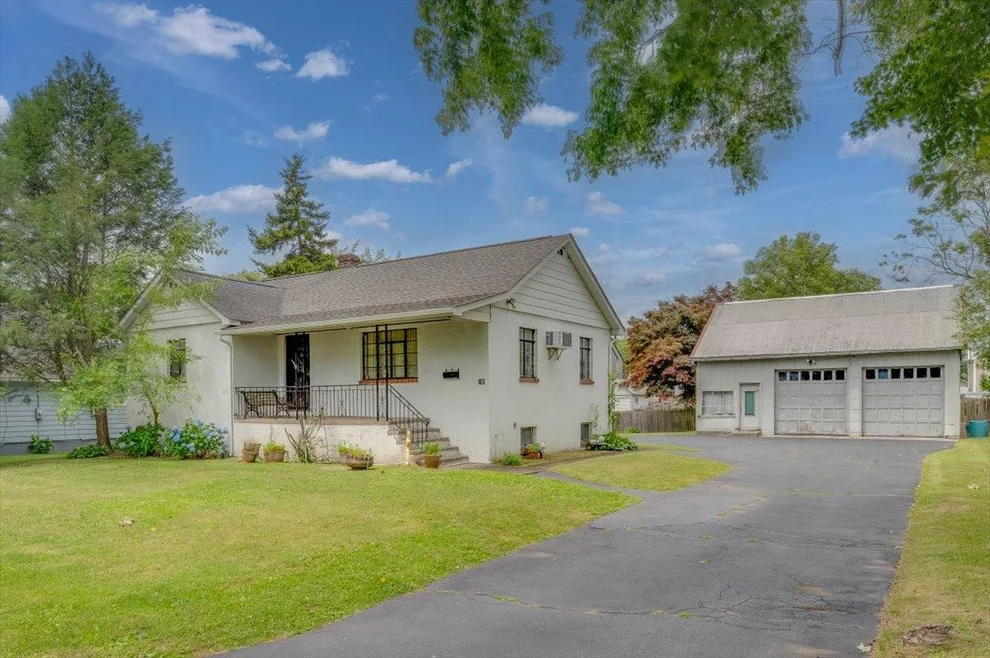 Unit for sale at 196 Seward Street, Cortlandt, NY 10511