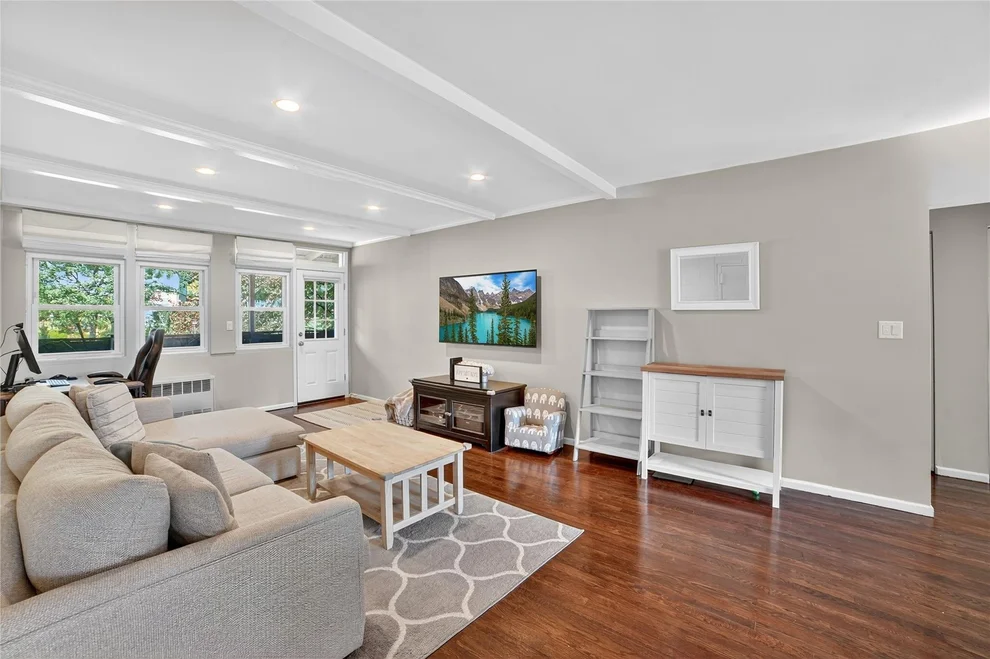 Unit for sale at 85 Wiltshire Road, New Rochelle, NY 10583