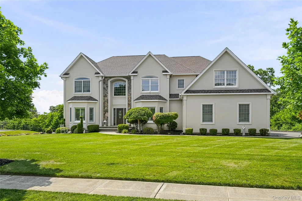Unit for sale at 51 Meriwether Trail, Clarkstown, NY 10920