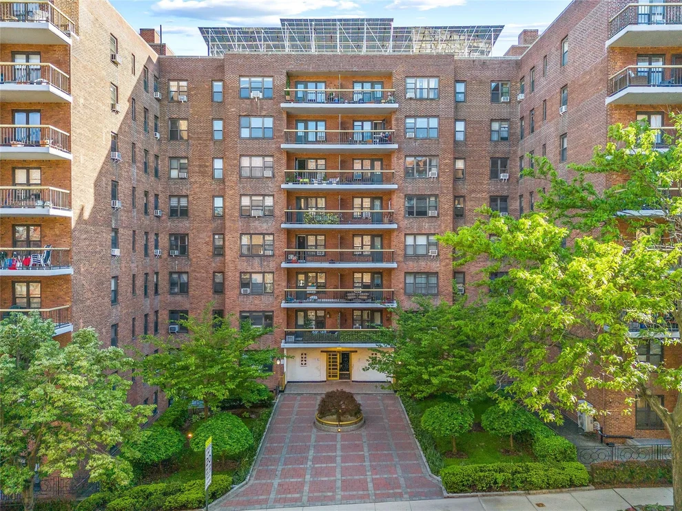 Unit for sale at 67-76 Booth St, New York, NY 11375