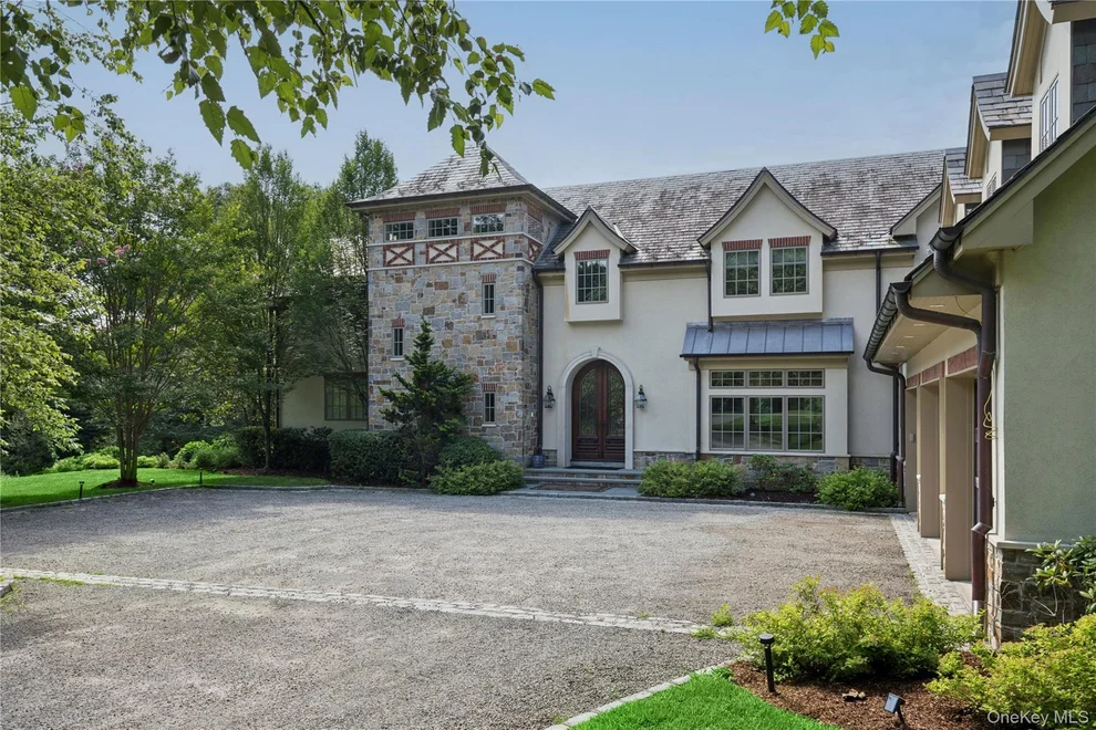 Unit for sale at #510 Cedar Swamp Road, Oyster Bay, NY 11753