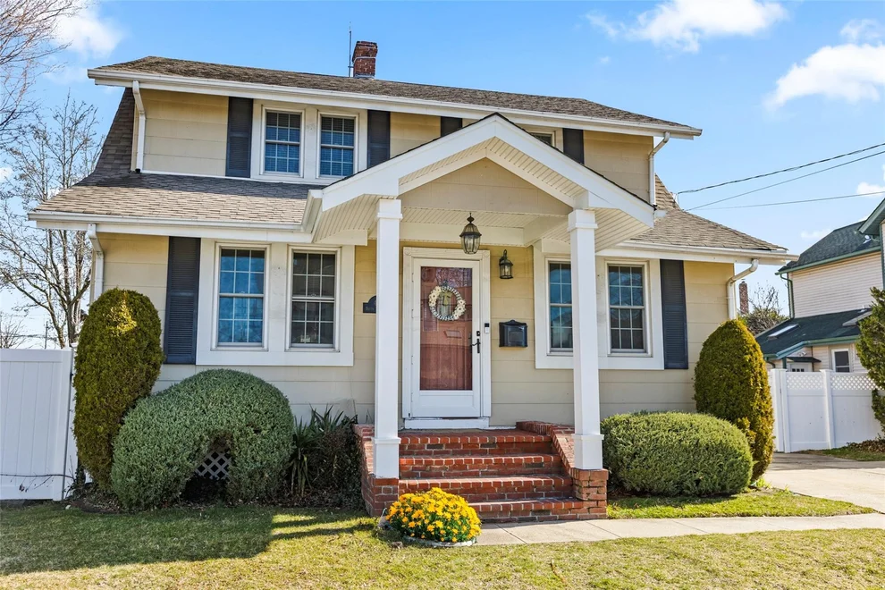 Unit for sale at 402 S. 1st Street, Babylon, NY 11757