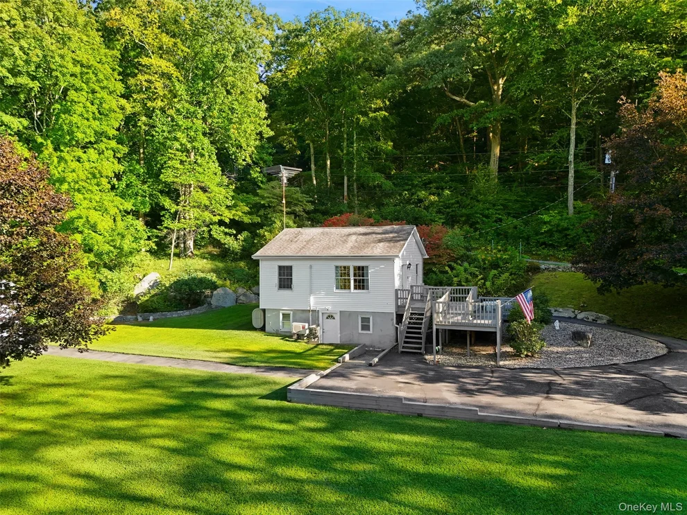 Unit for sale at 72 N Knapp Court, Kent, NY 12533