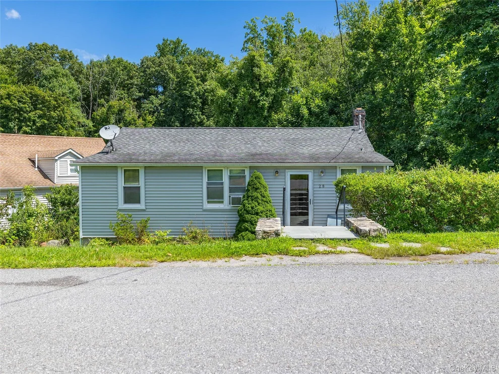 Unit for sale at 28 Brewster Drive, Kent, NY 10512