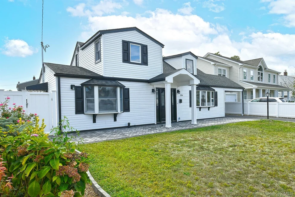 Unit for sale at 136 Reiss Avenue, Oyster Bay, NY 11762