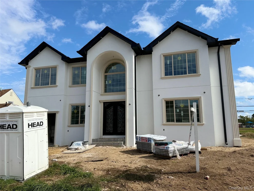Unit for sale at 109 Spring Lane, Hempstead, NY 11756