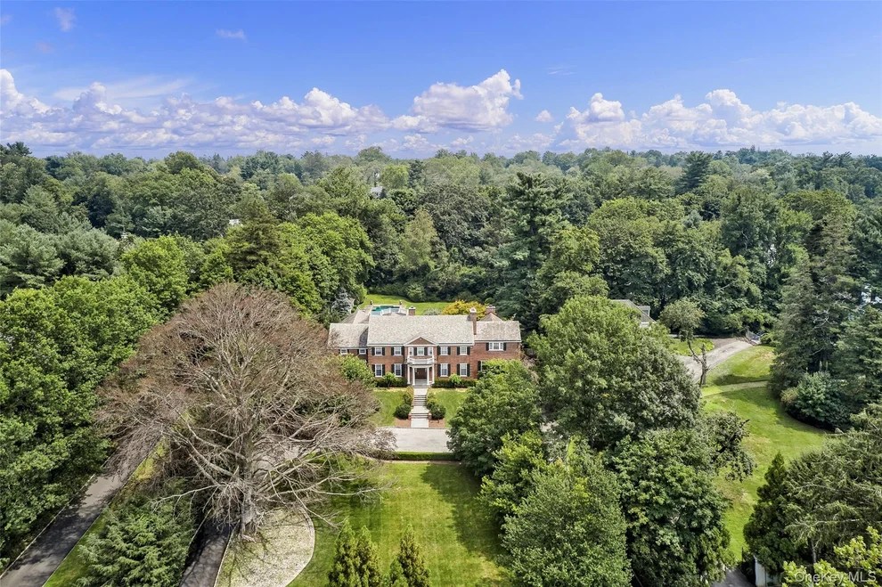Unit for sale at 8 Cooper Road, Scarsdale, NY 10583