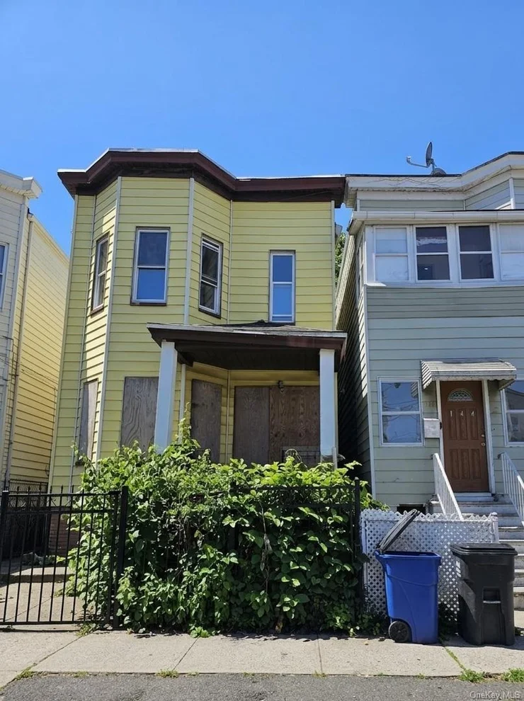 Unit for sale at 146 S 13th Avenue, Mount Vernon, NY 10550