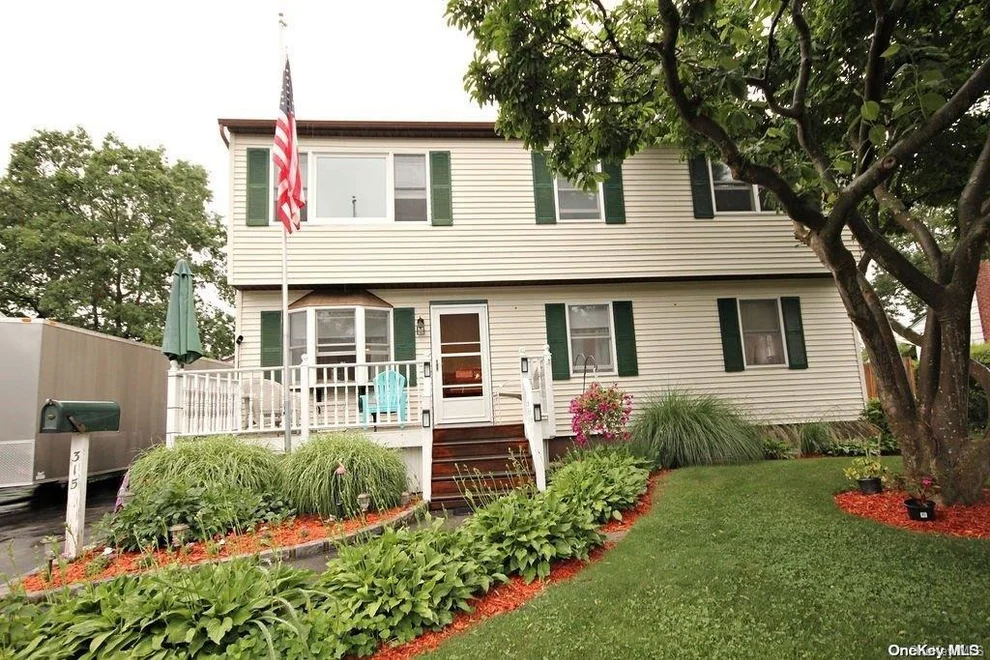 Unit for sale at 315 Paumanake Avenue, Islip, NY 11795