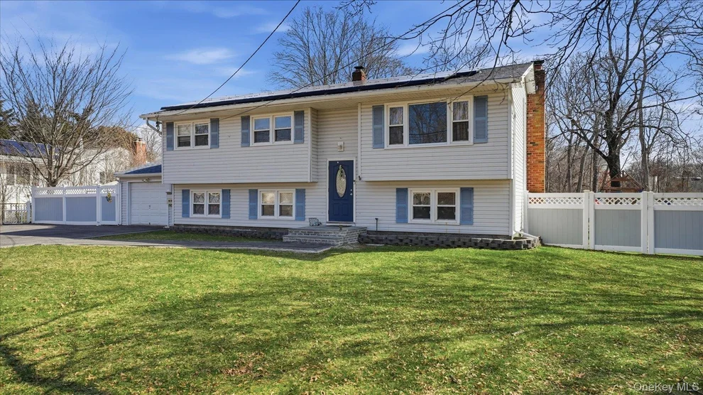 Unit for sale at 147 Coates Avenue N, Brookhaven, NY 11741