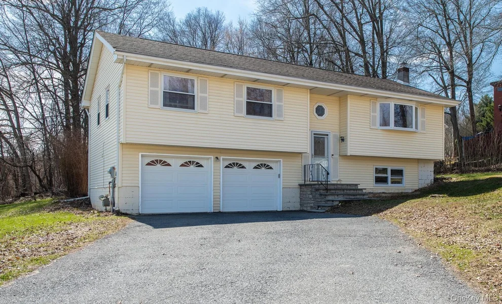 Unit for sale at 6 Lenny Court, Wappinger, NY 12590