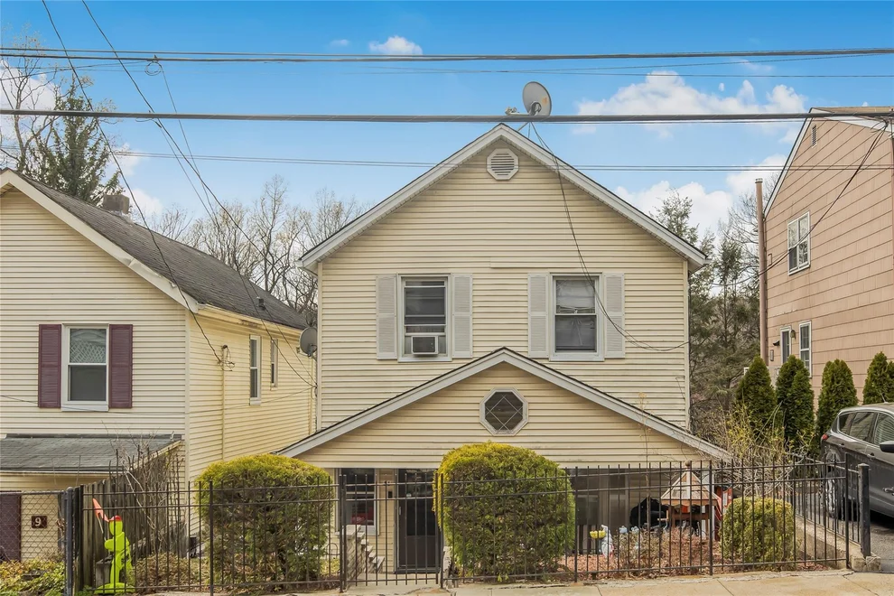 Unit for sale at 11 Sedgwick Avenue, Yonkers, NY 10705