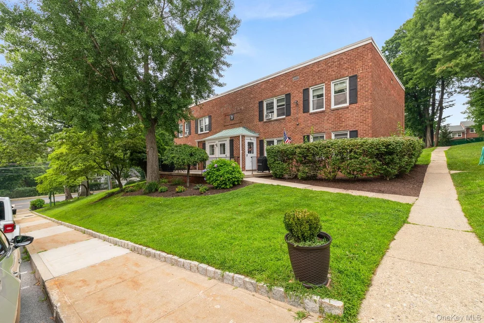 Unit for sale at 120 N Broadway, Greenburgh, NY 10533