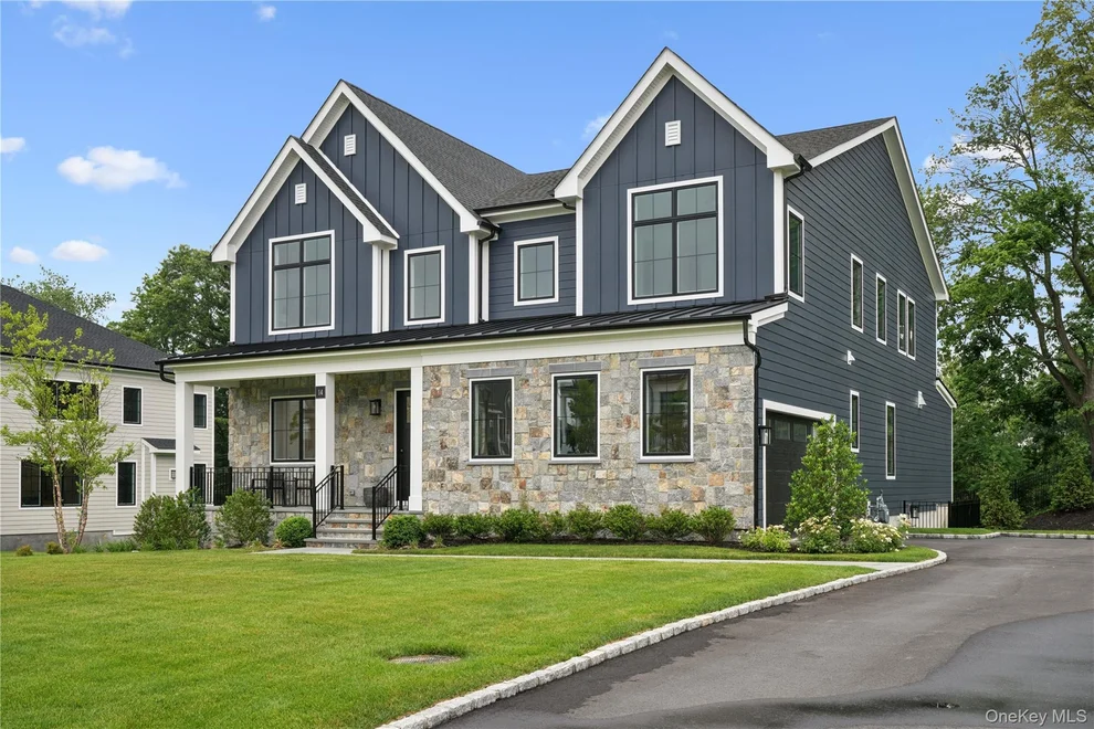 Unit for sale at 14 Sequoia Circle, North Hempstead, NY 11030