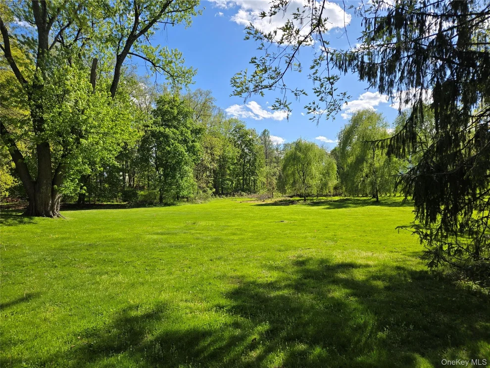 Unit for sale at 15 Rockledge Road, Harrison, NY 10580