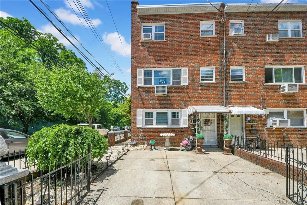 Unit for sale at 2521 Hollers Avenue, New York, NY 10475